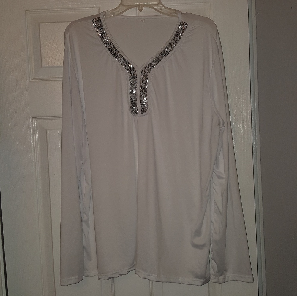 Cute blouse - Picture 4 of 5